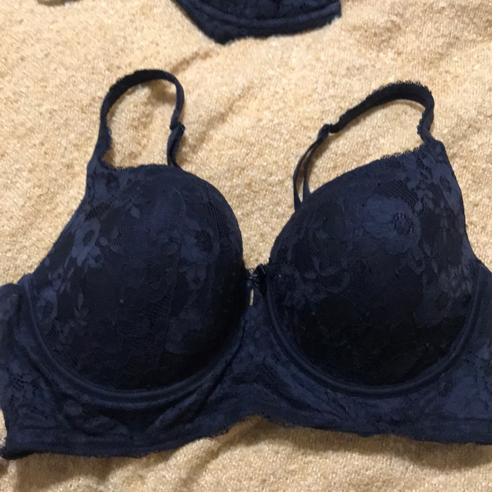 VICTORIA SECRET BRA